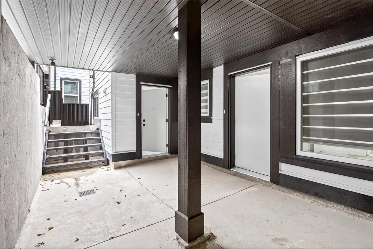 Swimming Pool Photo of 13178 236b Street, Maple Ridge, BC