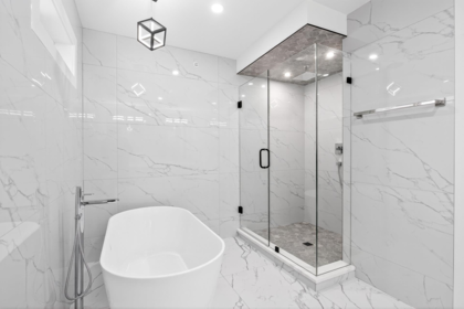Hallway Photo of 13178 236b Street, Maple Ridge, BC