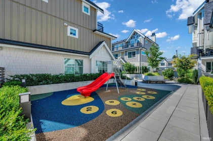 Outdoor Deck Photo of 103 707 Robinson Street, Coquitlam, BC