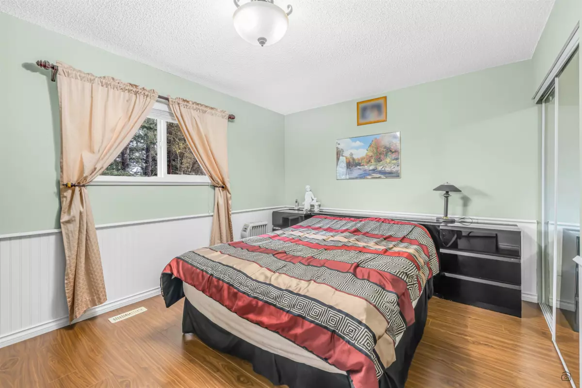 Breakfast Nook Photo of 13277 64a Avenue, Surrey, BC