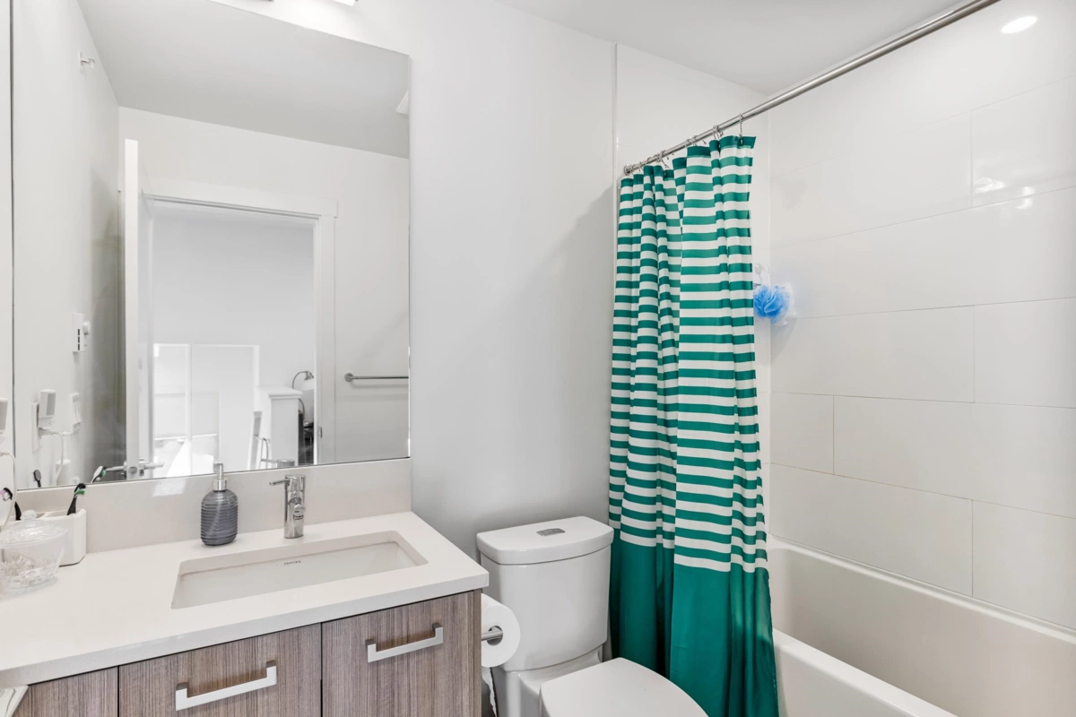 Bedroom 3 Photo of 21 24076 112 Avenue, Maple Ridge, BC