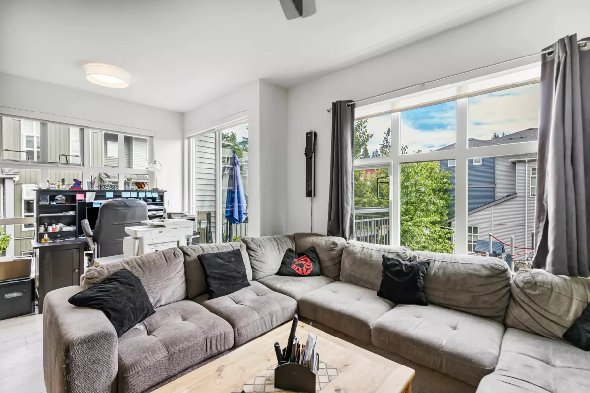 Dining Area Photo of 21 24076 112 Avenue, Maple Ridge, BC