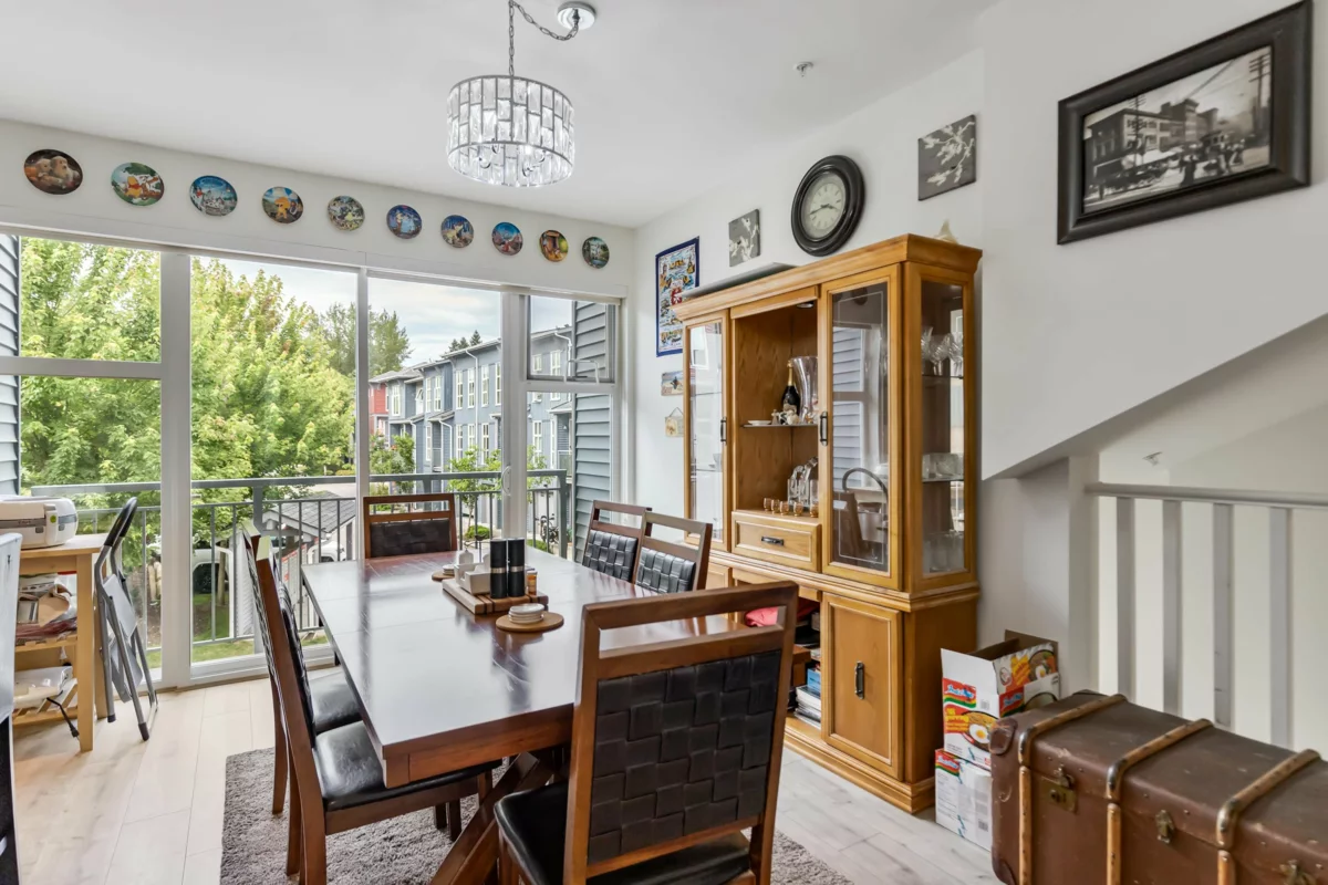 Living Room Photo of 21 24076 112 Avenue, Maple Ridge, BC
