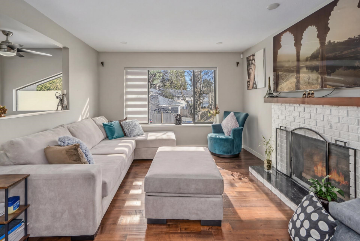 Dining Area Photo of 1981 158a Street, Surrey, BC