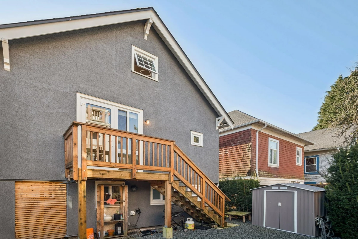Front Yard Photo of 1851 E 16th Avenue, Vancouver, BC