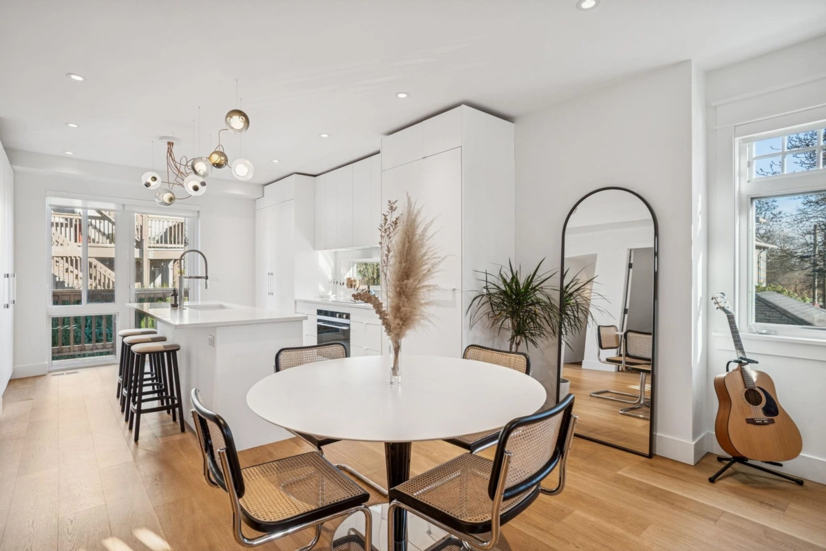 Kitchen Island Photo of 1851 E 16th Avenue, Vancouver, BC