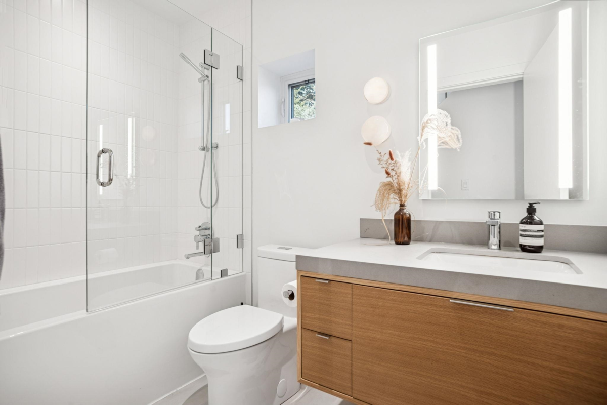 Loft / Bonus Room Photo of 1851 E 16th Avenue, Vancouver, BC