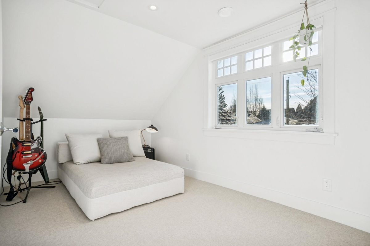 Outdoor Patio Photo of 1851 E 16th Avenue, Vancouver, BC