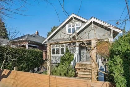 1851 E 16th Avenue, Vancouver, BC