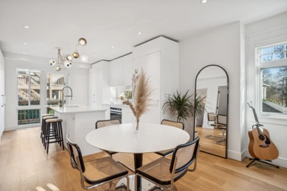 Kitchen Island Photo of 1851 E 16th Avenue, Vancouver, BC