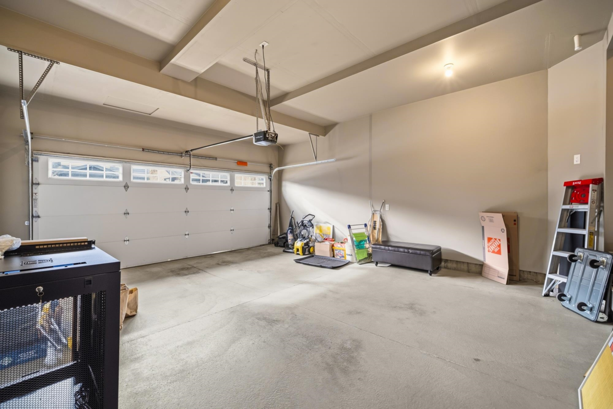 Front Yard Photo of 20369 82b Avenue, Langley, BC