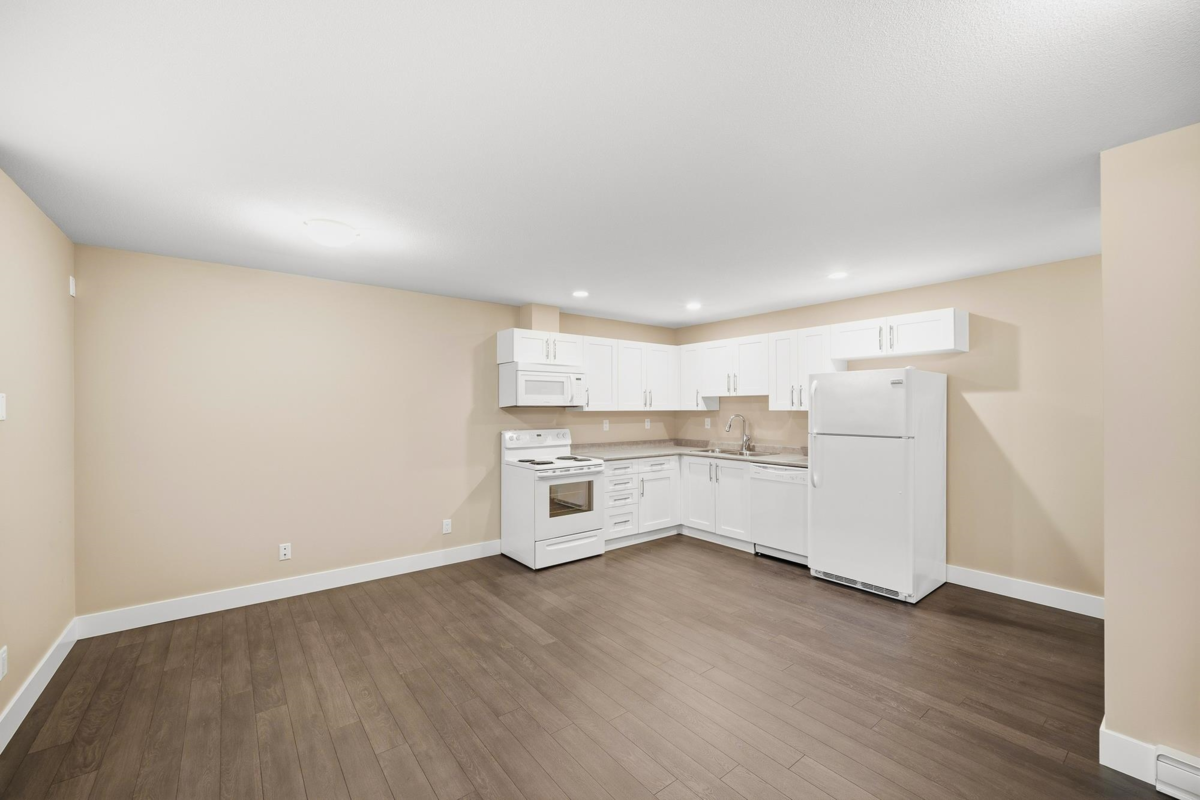 Hallway Photo of 20369 82b Avenue, Langley, BC