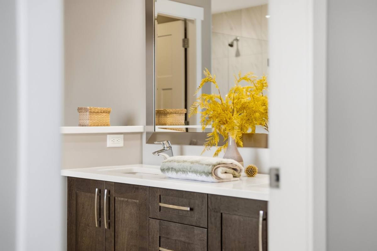 Powder Room Photo of 20369 82b Avenue, Langley, BC