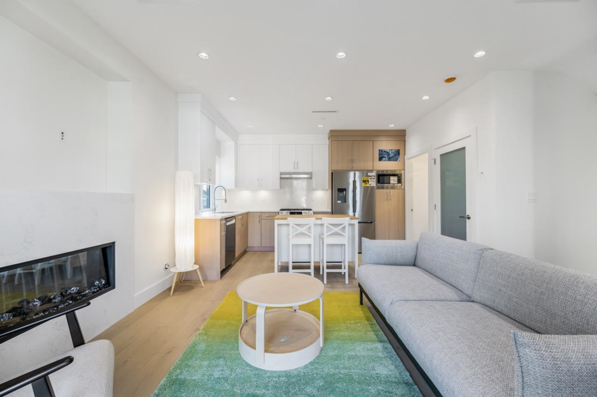 Pantry Photo of 1 366 E 64th Avenue, Vancouver, BC