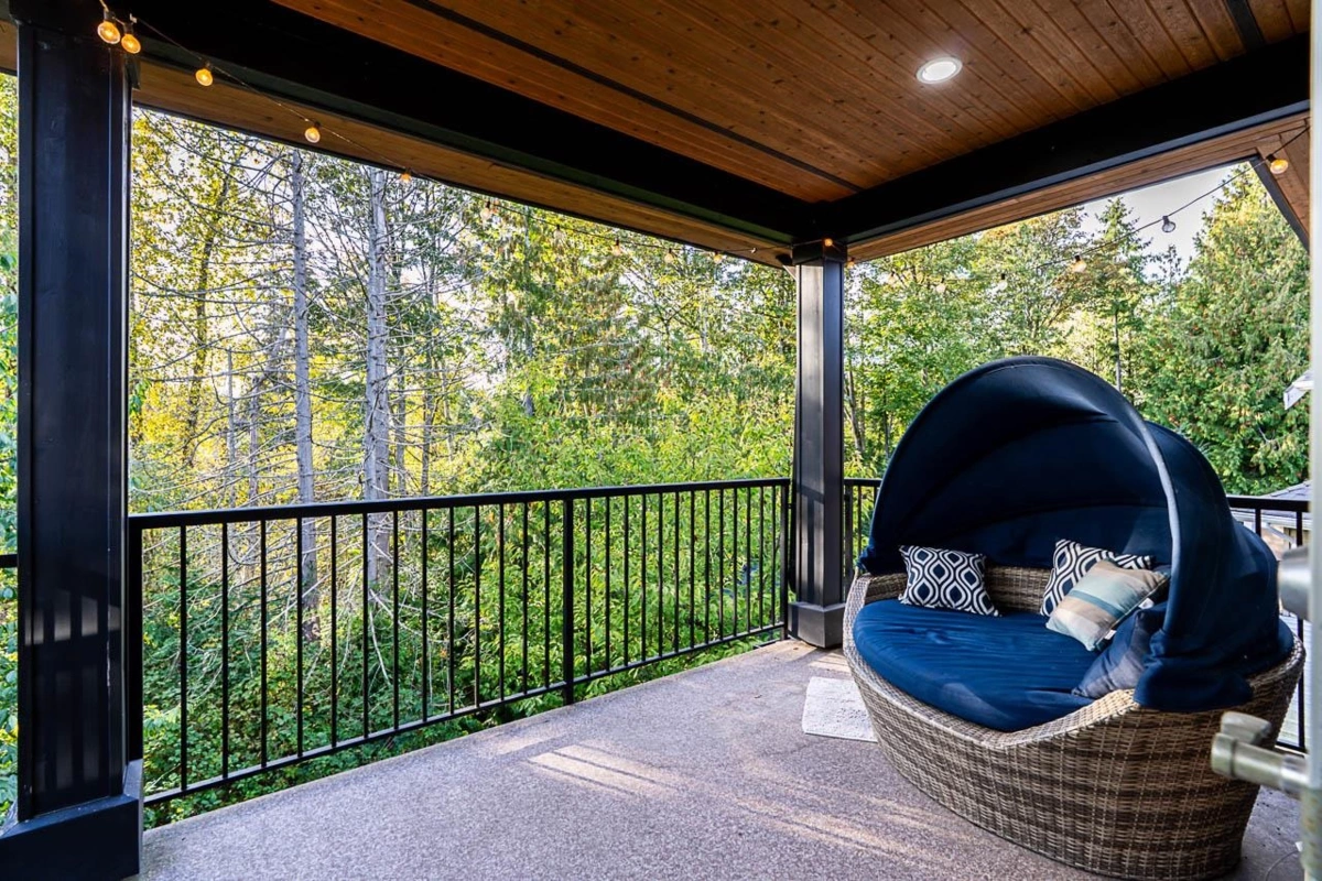 Laundry Room Photo of 14488 59a Avenue, Surrey, BC