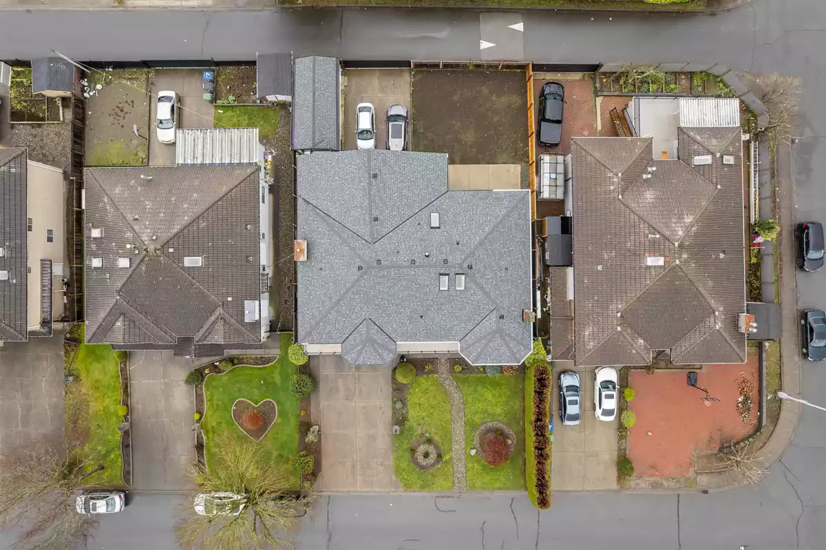 Community Amenities Photo (Clubhouse) of 12216 64a Avenue, Surrey, BC