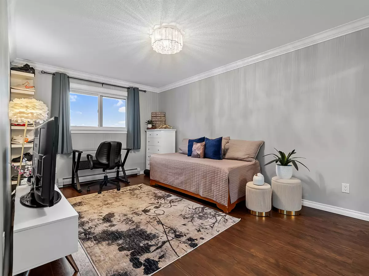 Entry Foyer Photo of 12216 64a Avenue, Surrey, BC