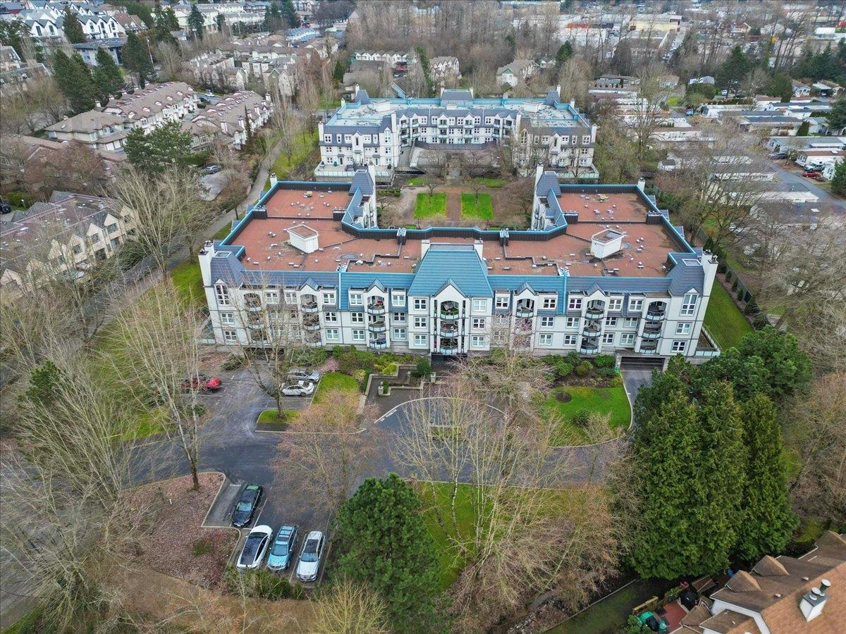 Garden / Landscaping Photo of 103 99 Begin Street, Coquitlam, BC