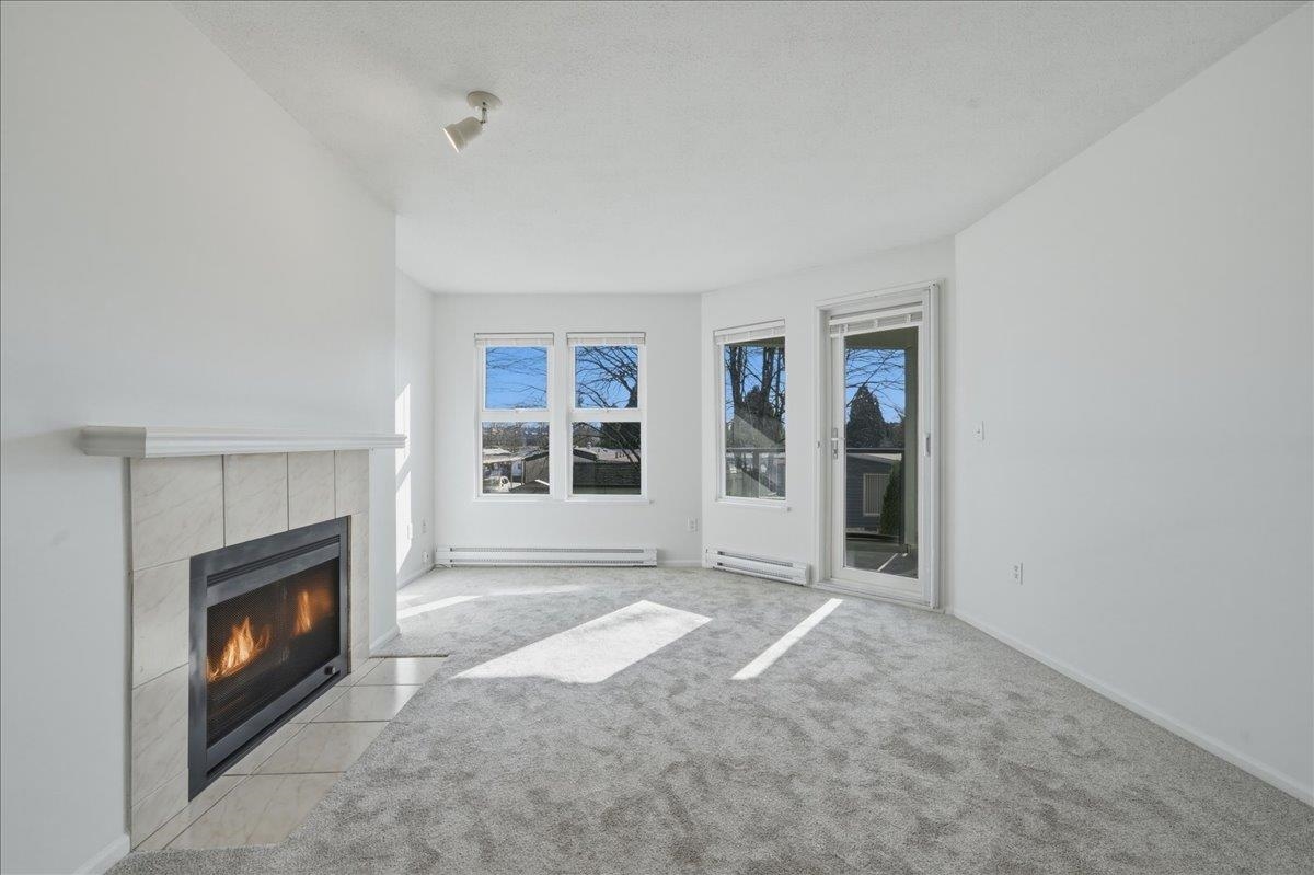 Mudroom Photo of 103 99 Begin Street, Coquitlam, BC