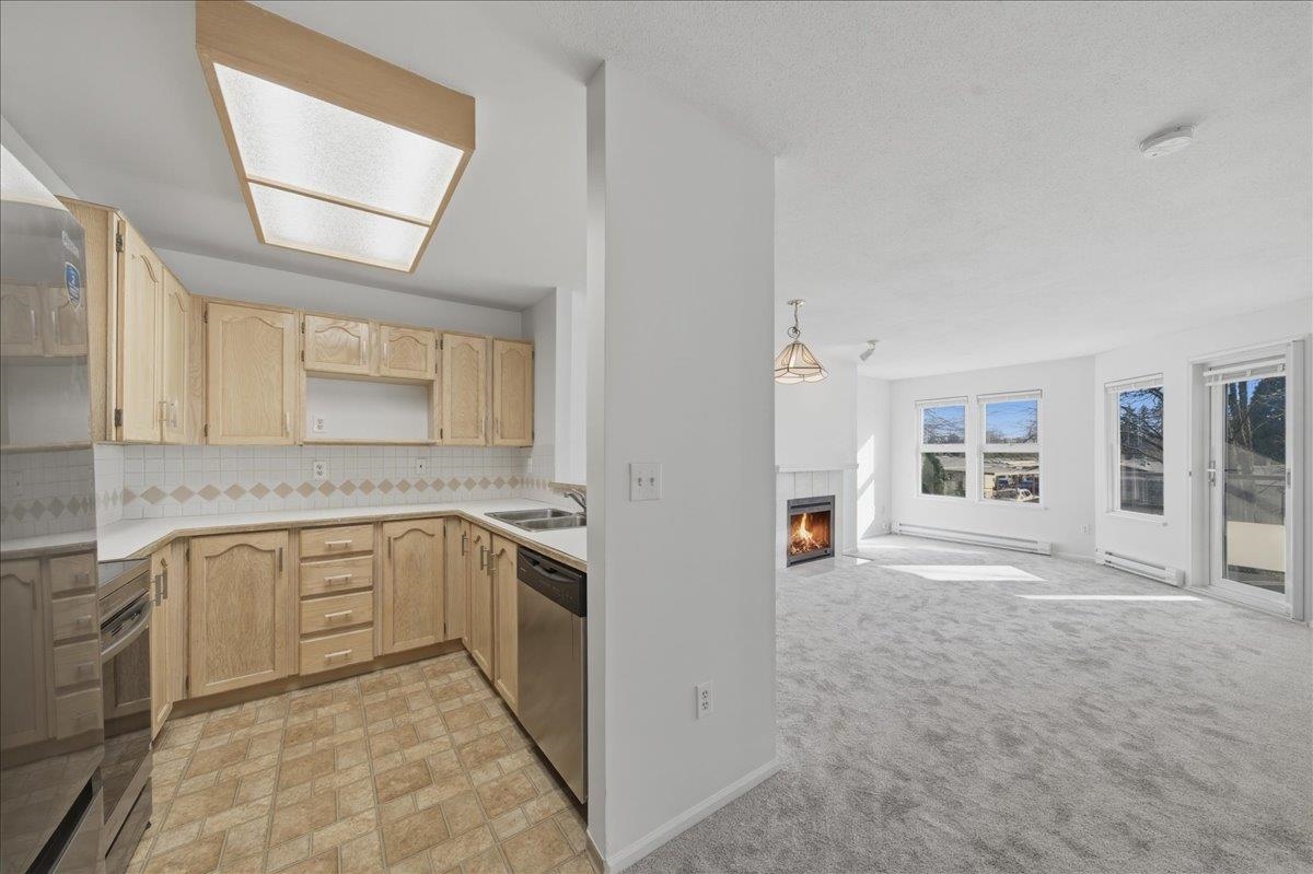 Primary Bathroom Photo of 103 99 Begin Street, Coquitlam, BC