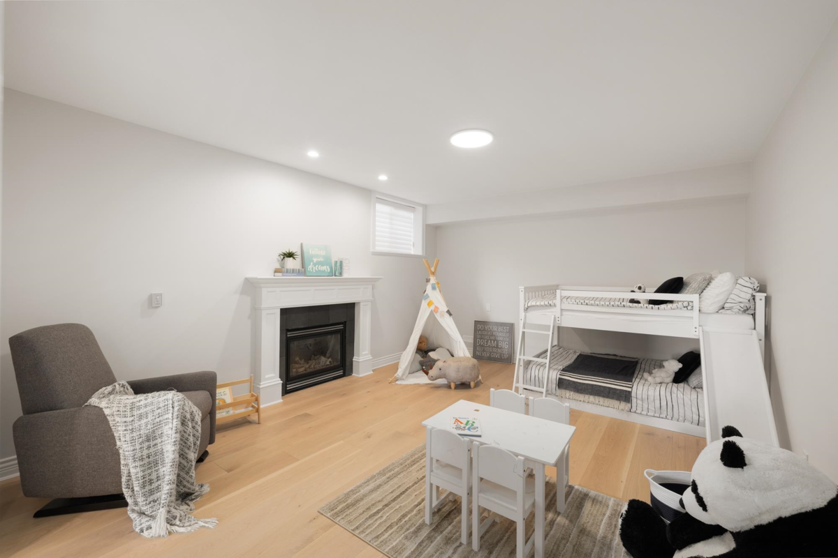 Garden / Landscaping Photo of 16283 29 Avenue, Surrey, BC