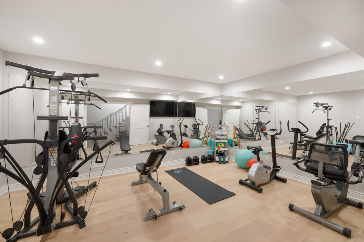 Outdoor Patio Photo of 16283 29 Avenue, Surrey, BC