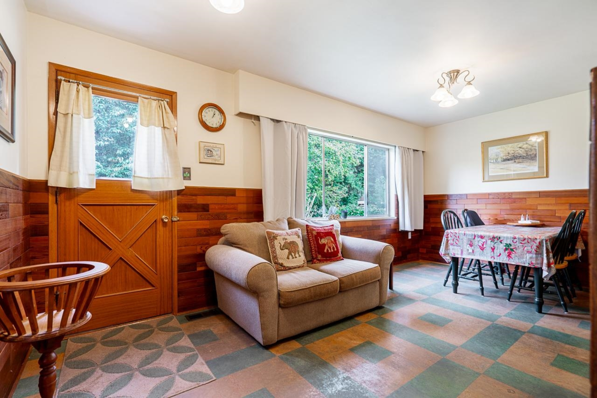 Guest Bathroom Photo of 7475 Colleen Street, Burnaby, BC