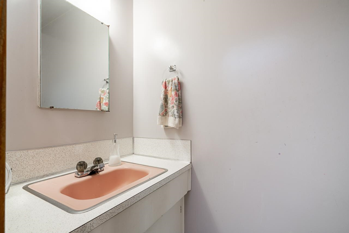 Mudroom Photo of 7475 Colleen Street, Burnaby, BC