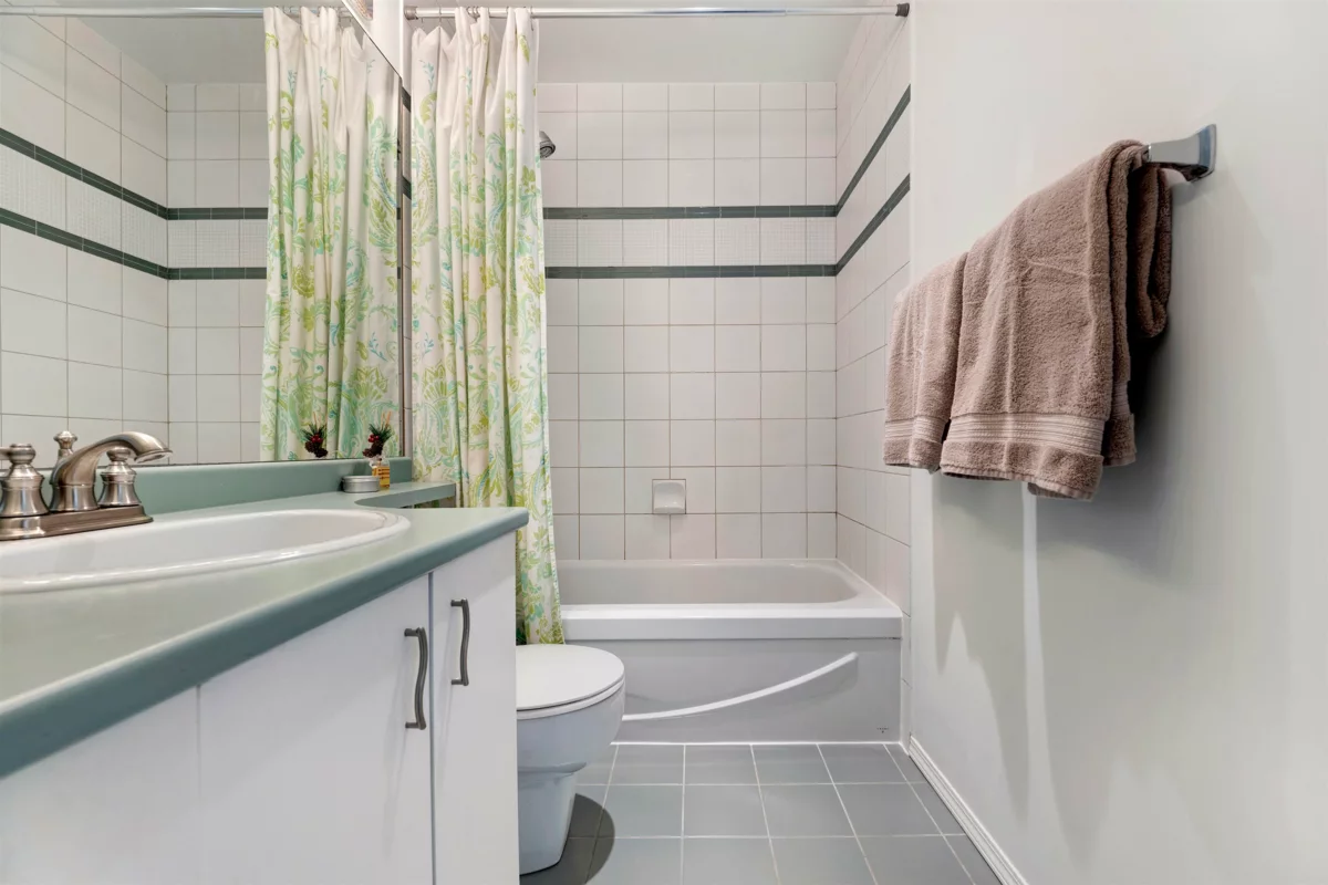 Basement Recreation Room Photo of 309 3721 Delbrook Avenue, North Vancouver, BC