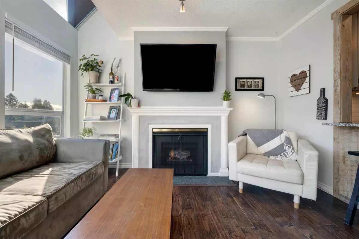 Living Room Photo of 309 3721 Delbrook Avenue, North Vancouver, BC