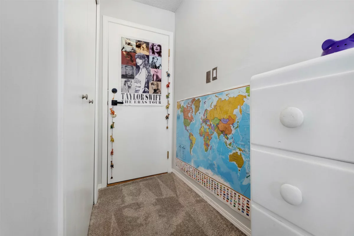 Staircase Photo of 309 3721 Delbrook Avenue, North Vancouver, BC