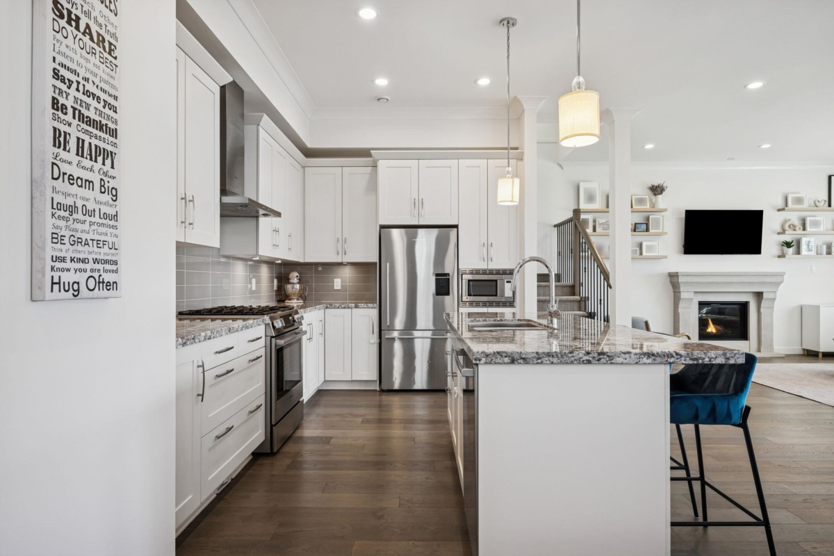 Guest Bathroom Photo of 4932 Cedar Springs Drive, Delta, BC