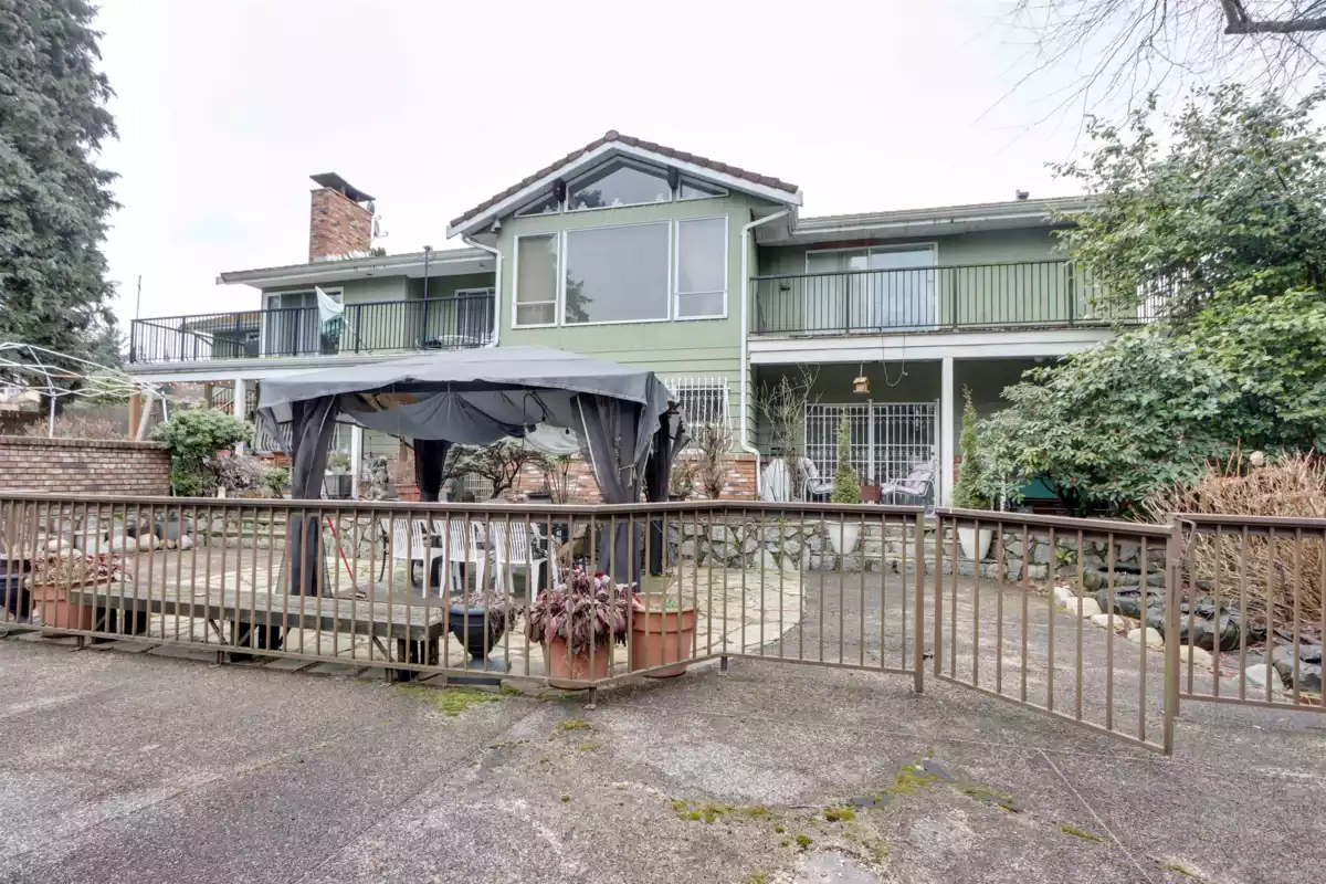 Garden / Landscaping Photo of 8850 Delvista Drive, Delta, BC