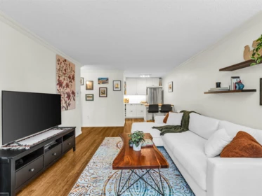 103 1412 W 14th Avenue, Vancouver, BC
