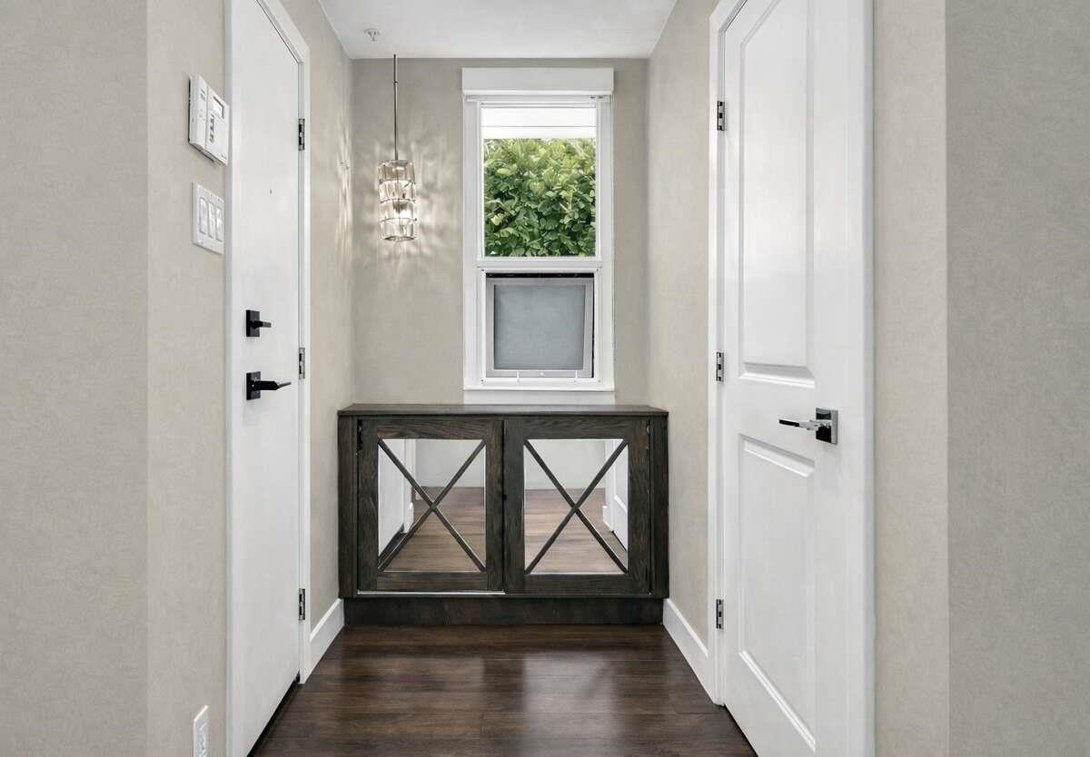 Kitchen Photo of 6395 Cambie Street, Vancouver, BC