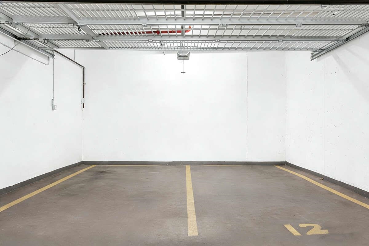 Laundry Room Photo of 6395 Cambie Street, Vancouver, BC