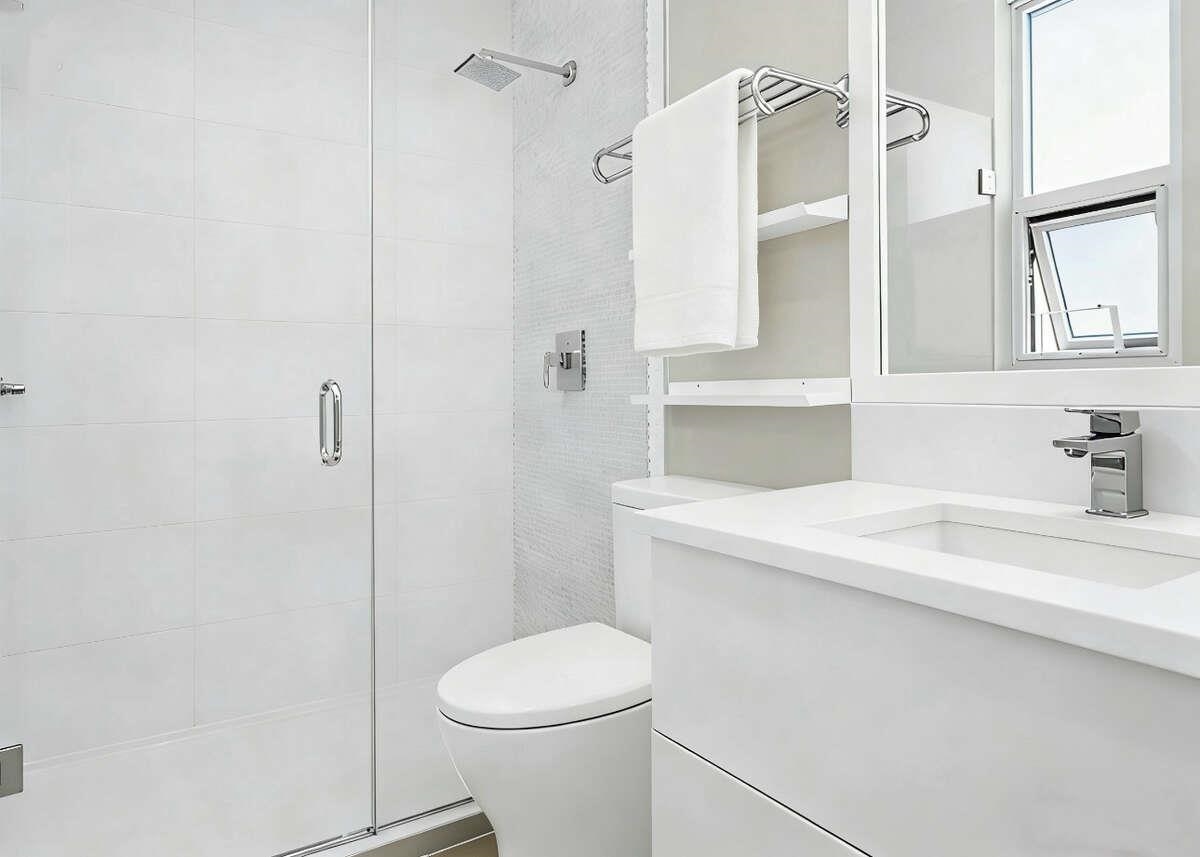 Powder Room Photo of 6395 Cambie Street, Vancouver, BC