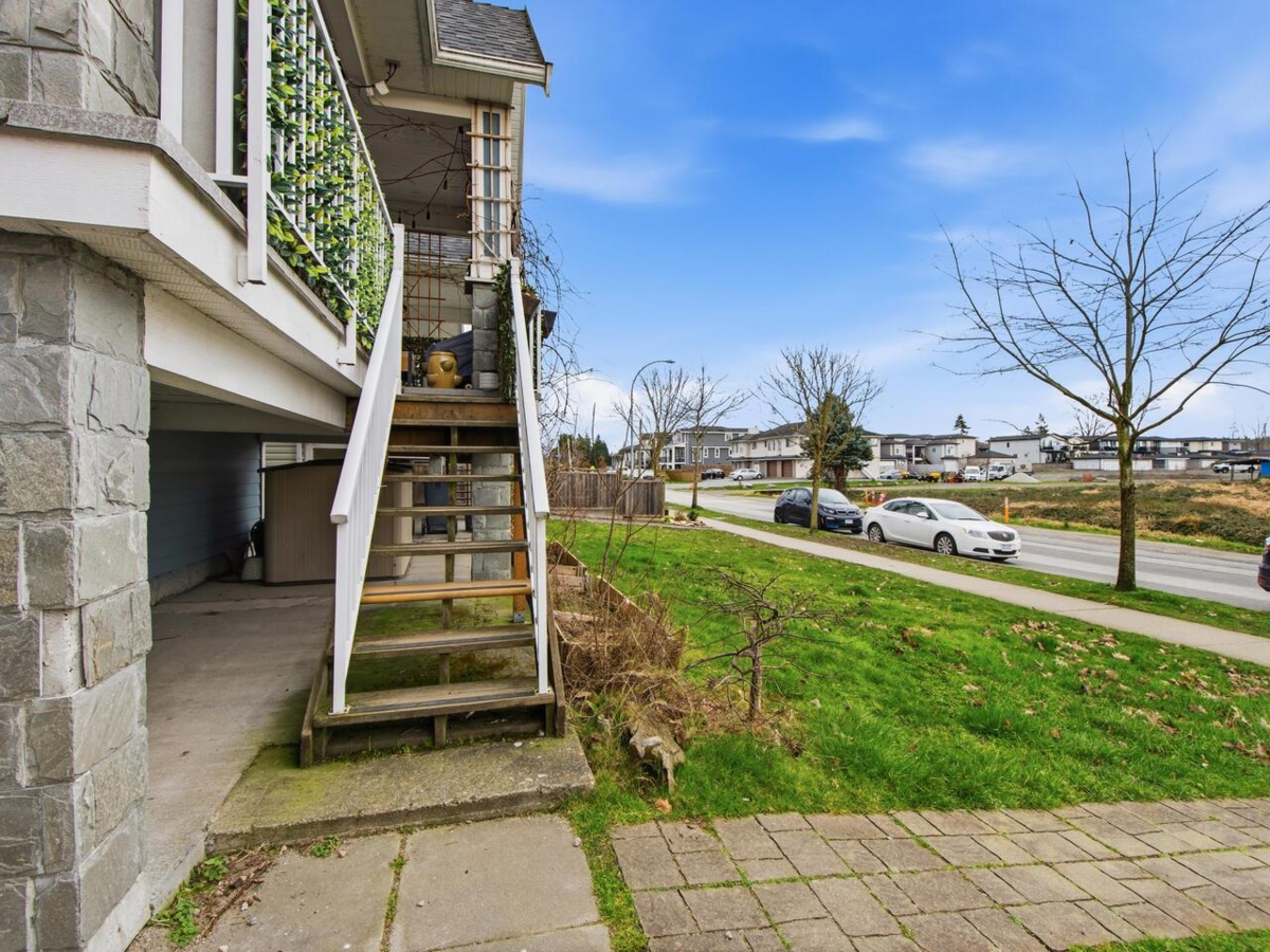 Community Amenities Photo (Clubhouse) of 1029 Salter Street, New Westminster, BC