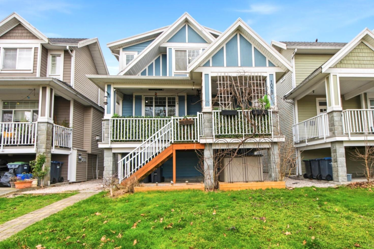 Exterior Front Photo of 1029 Salter Street, New Westminster, BC