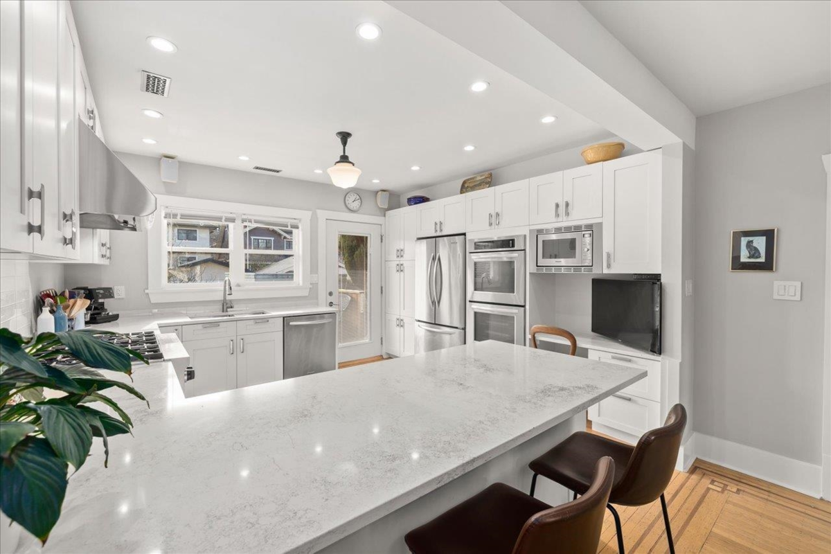 Breakfast Nook Photo of 3440 W 26th Avenue, Vancouver, BC