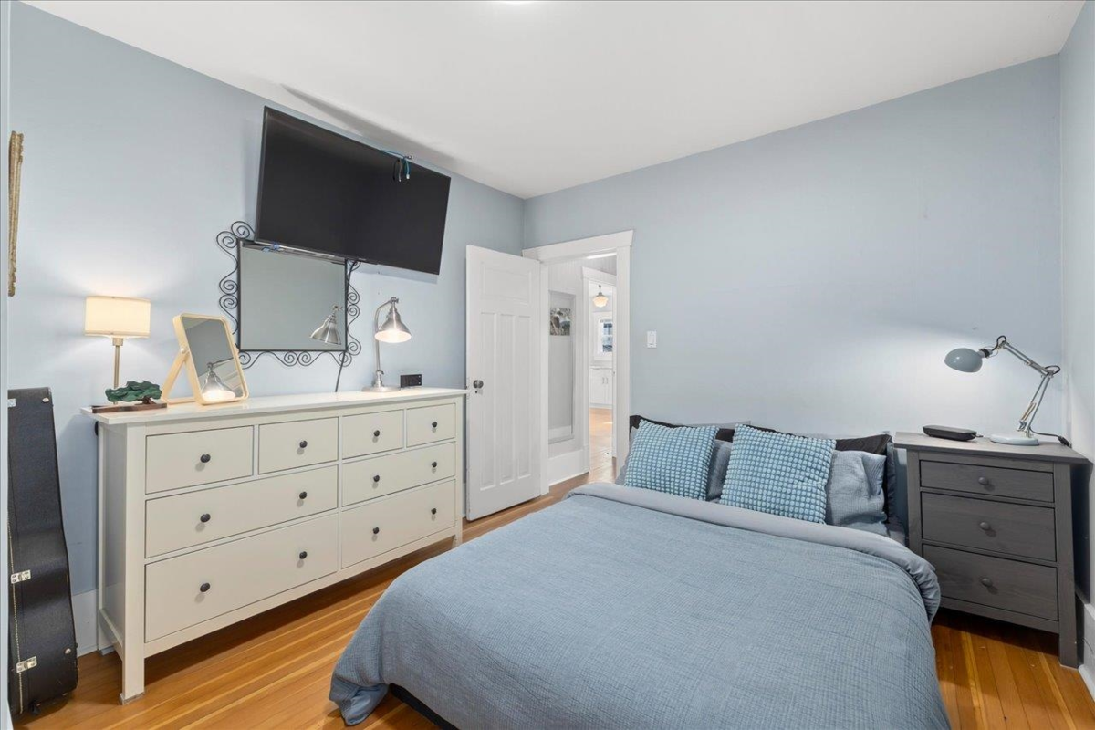 Guest Bathroom Photo of 3440 W 26th Avenue, Vancouver, BC