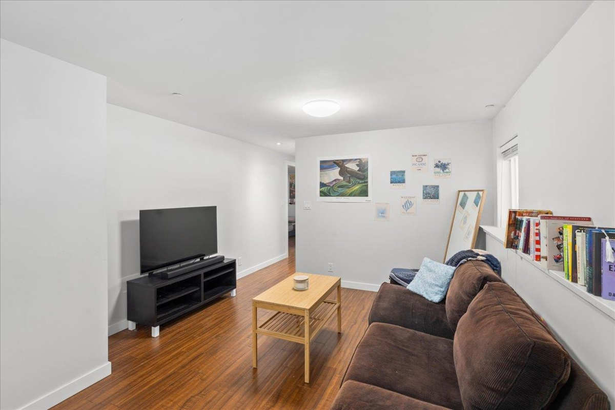 Hallway Photo of 3440 W 26th Avenue, Vancouver, BC