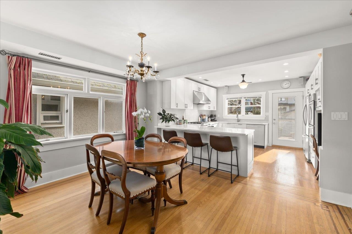 Kitchen Island Photo of 3440 W 26th Avenue, Vancouver, BC