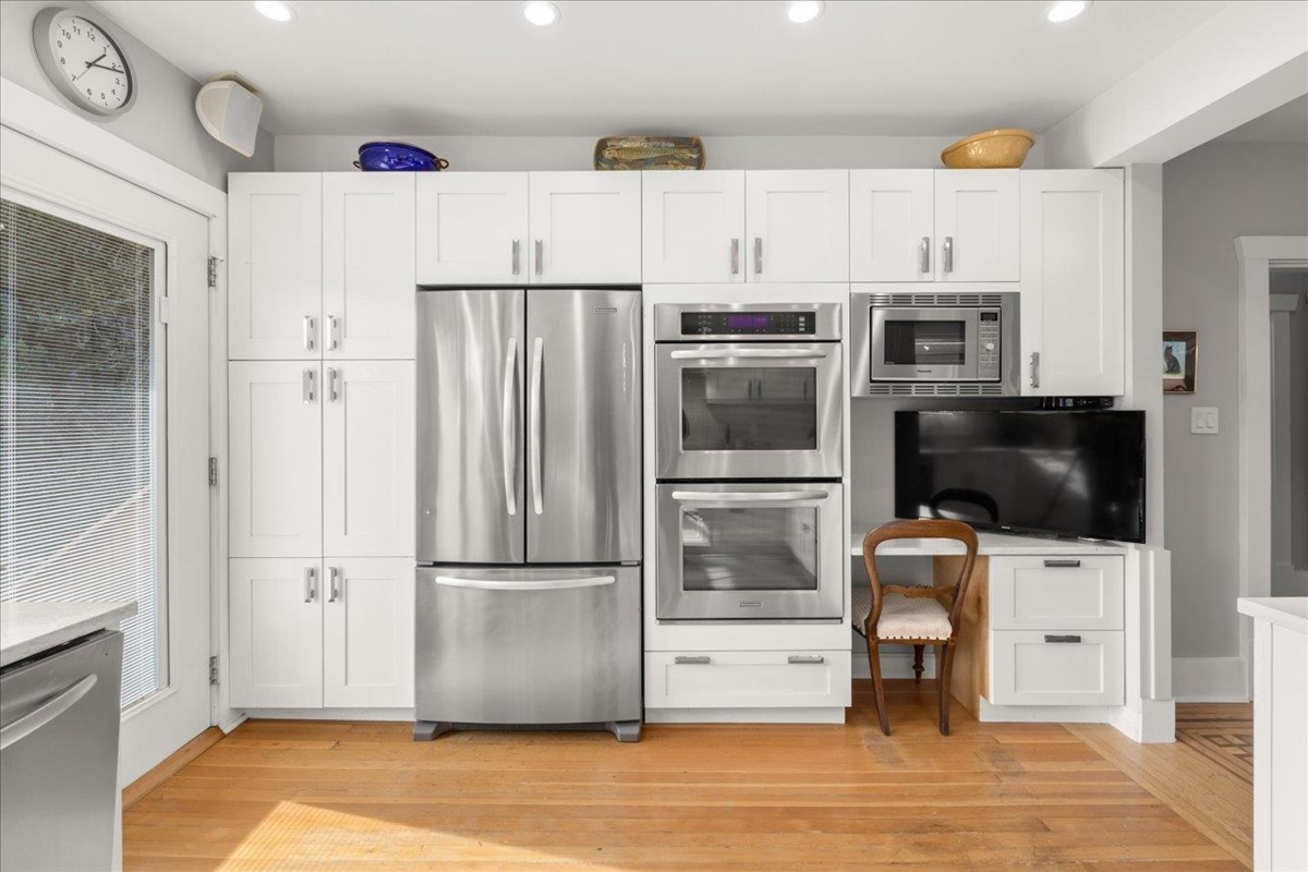 Primary Bedroom Photo of 3440 W 26th Avenue, Vancouver, BC