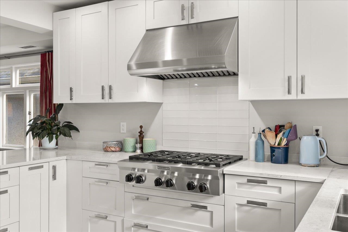 Walk-In Closet Photo of 3440 W 26th Avenue, Vancouver, BC