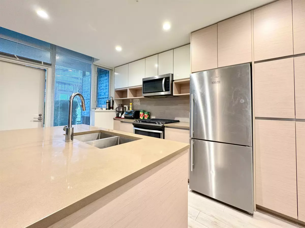 Primary Bathroom Photo of 8842 University Crescent, Burnaby, BC