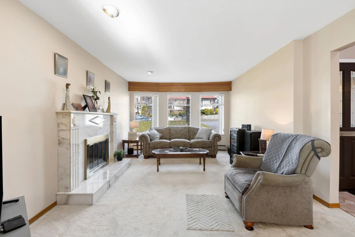 Kitchen Island Photo of 5356 Union Street, Burnaby, BC