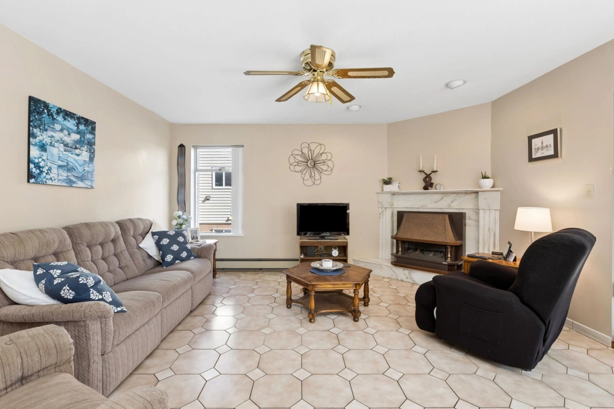 Office / Den Photo of 5356 Union Street, Burnaby, BC