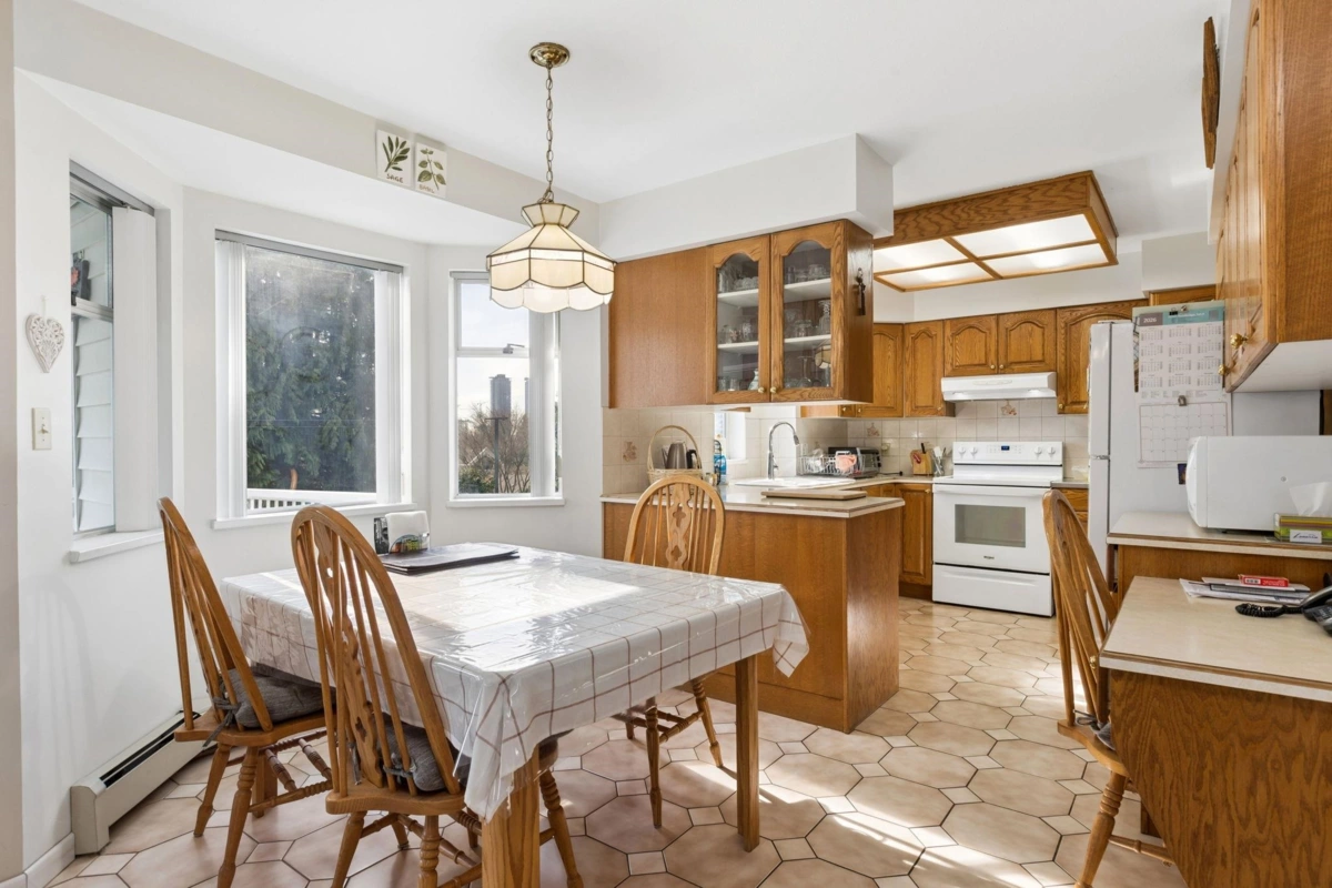 Primary Bathroom Photo of 5356 Union Street, Burnaby, BC