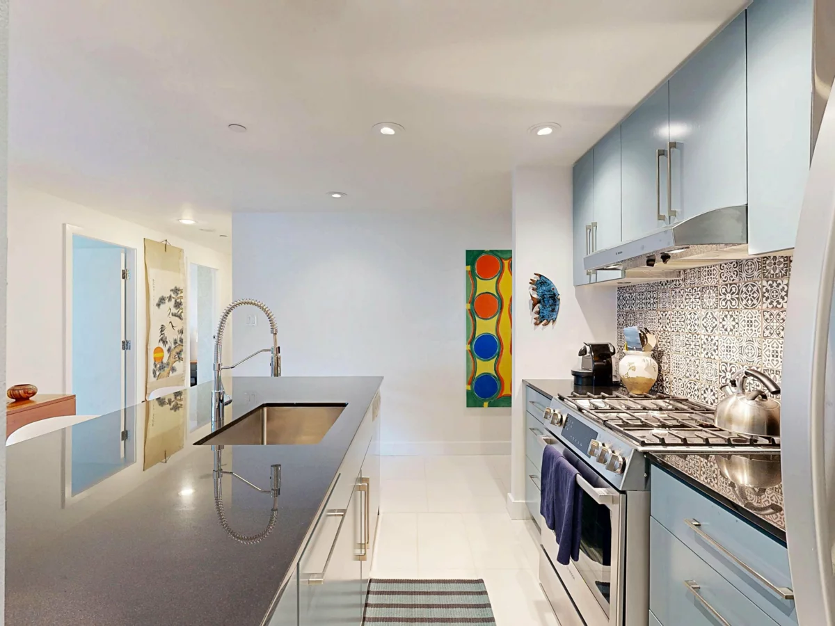 Basement Recreation Room Photo of 503 638 Beach Crescent, Vancouver, BC